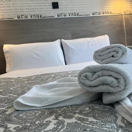 Fuencarral Rooms Madrid Ngoại thất bức ảnh
