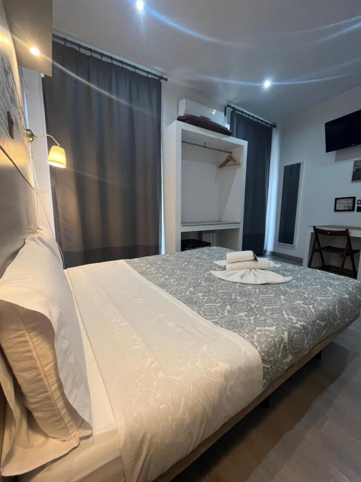 Fuencarral Rooms Madrid Ngoại thất bức ảnh