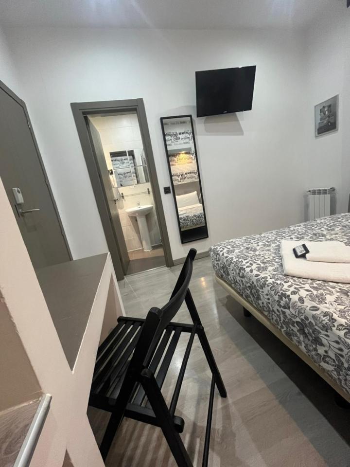 Fuencarral Rooms Madrid Ngoại thất bức ảnh