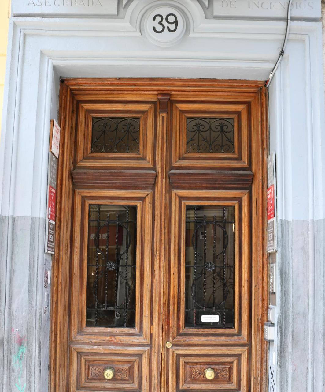 Fuencarral Rooms Madrid Ngoại thất bức ảnh